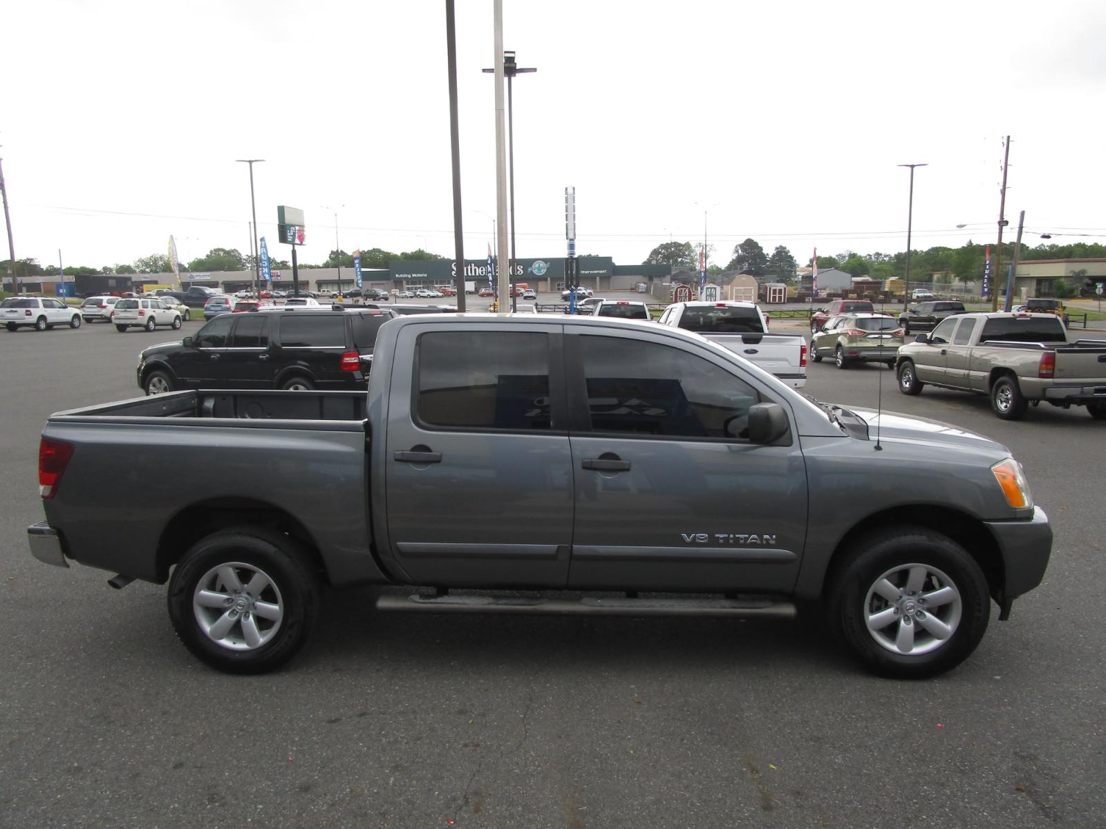 2013 GRAY Nissan Titan (1N6BA0EC2DN) , located at 1814 Albert Pike Road, Hot Springs, AR, 71913, (501) 623-1717, 34.494228, -93.094070 - Photo #2